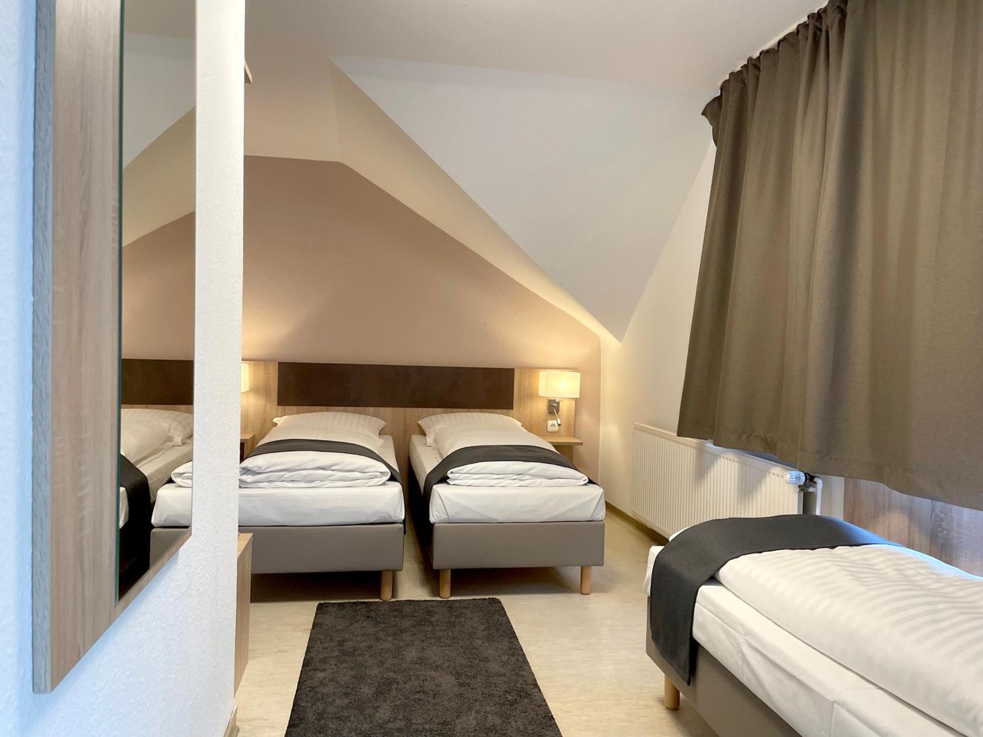 Hana Aparthotel Barsbuttel Buitenkant foto