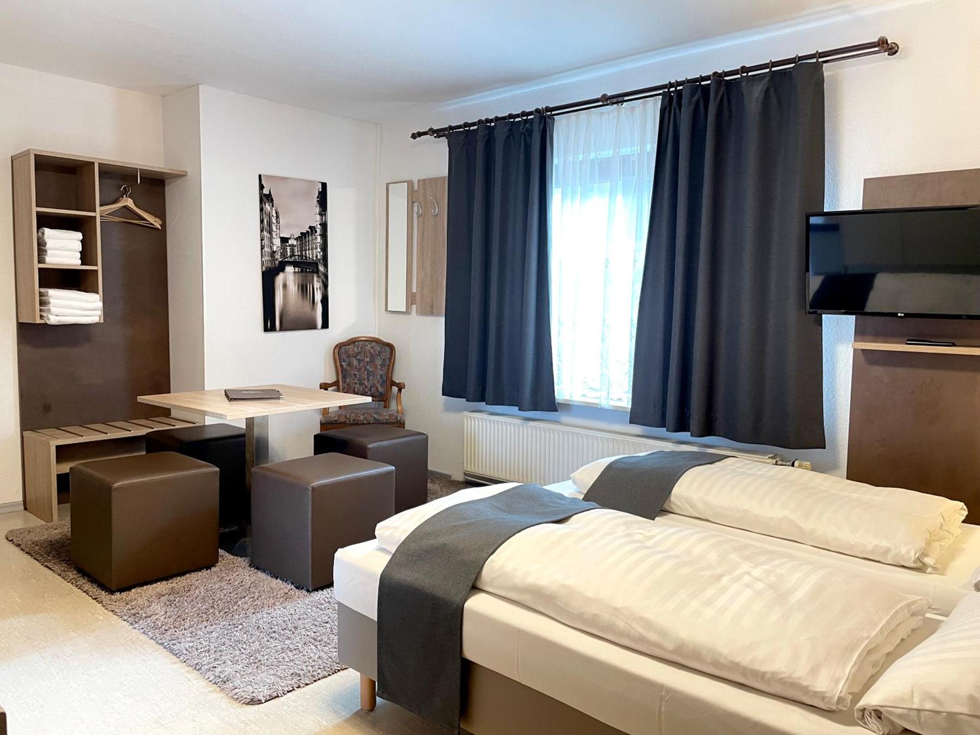 Hana Aparthotel Barsbuttel Buitenkant foto
